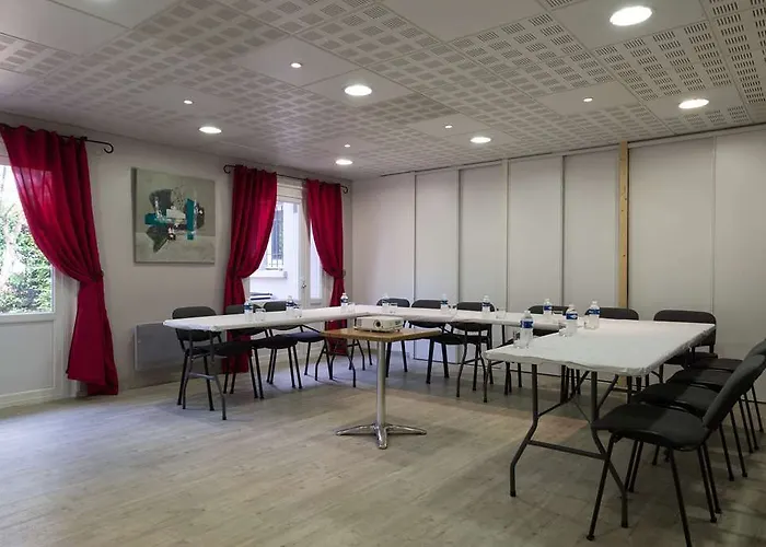 Hotell Ogvalence Nord *